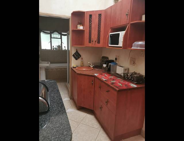 7 BEDROOM HOUSE FOR SALE IN MONTANA PARK